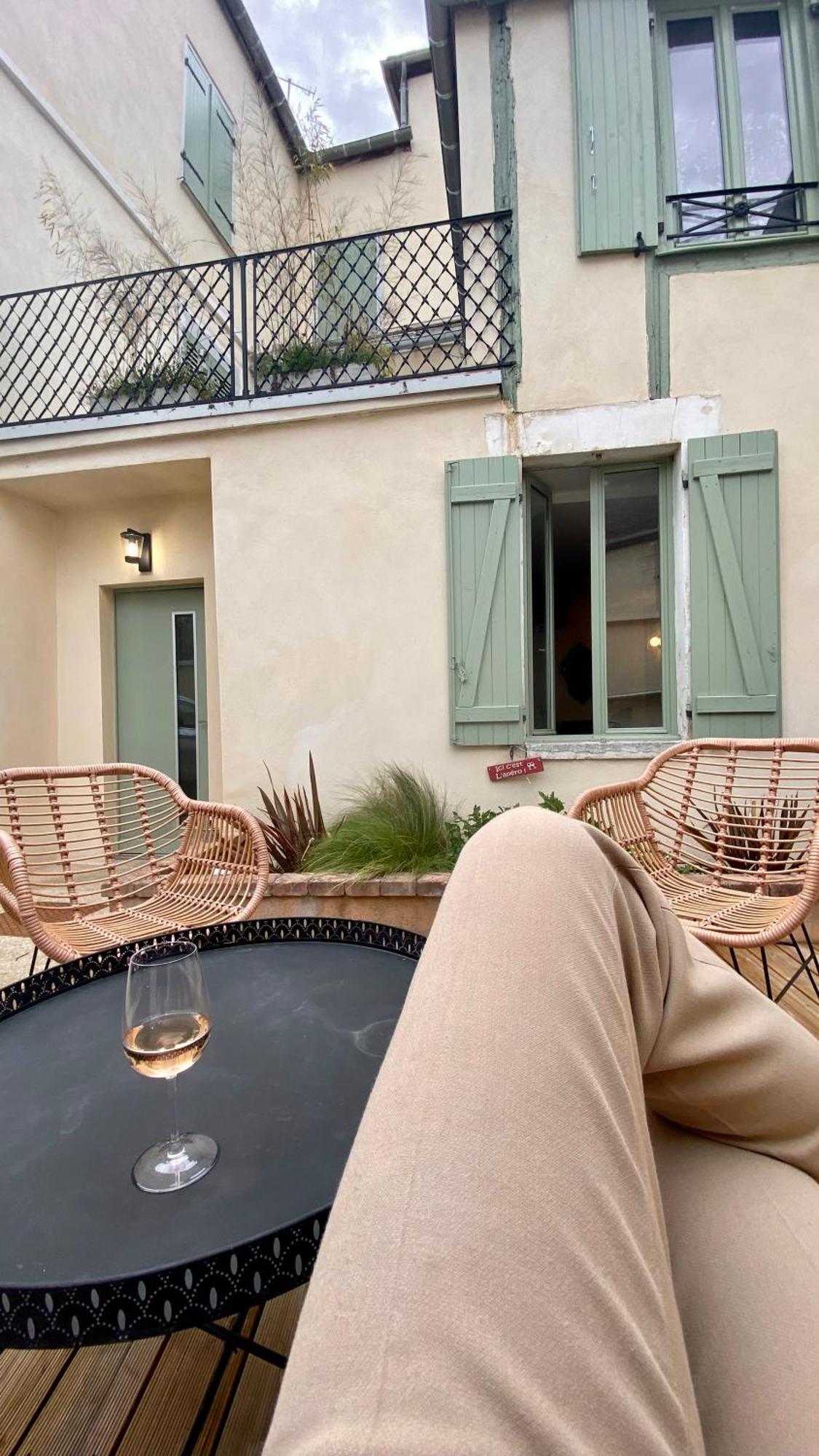 Superbe Appartement Terrasse Et Parking Gratuit Осер Екстер'єр фото